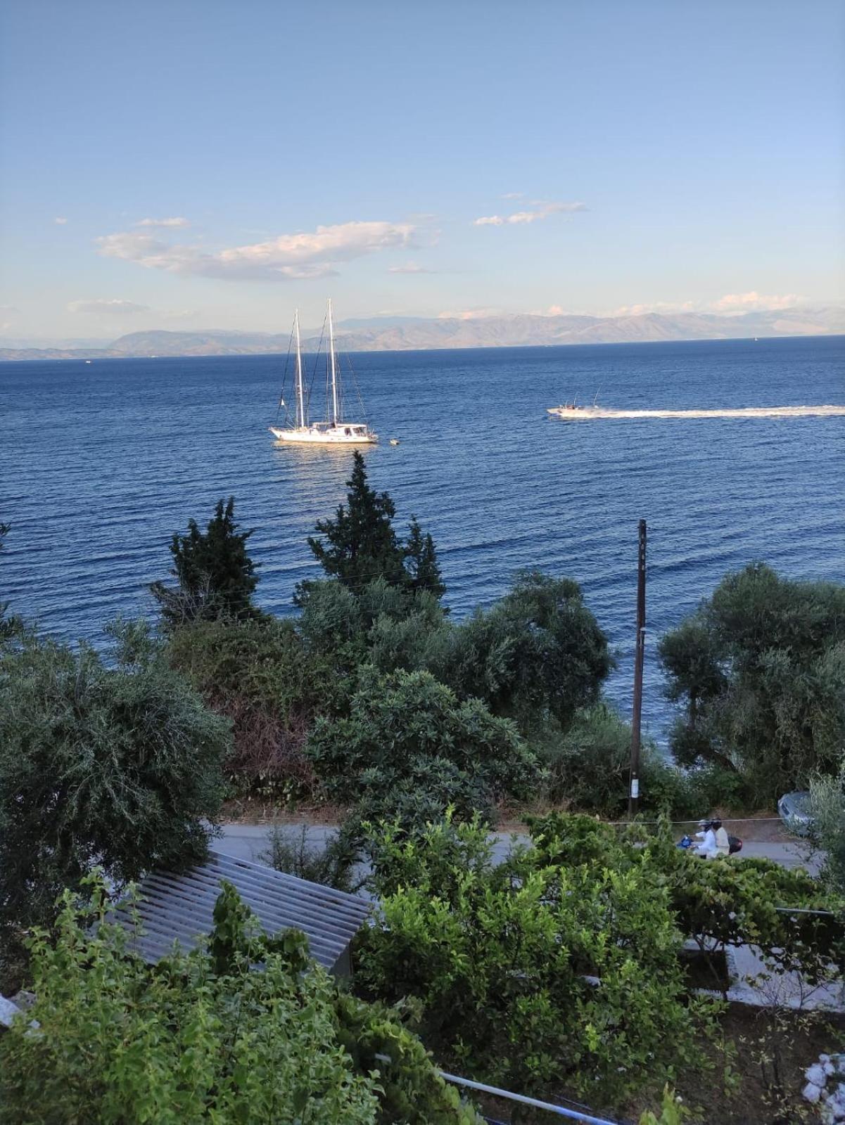 Vakantiehuis Blue And White 3 Benitses (Corfu)